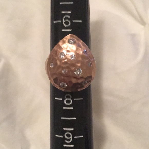 Gorgeous tear ring - Picture 4 of 7